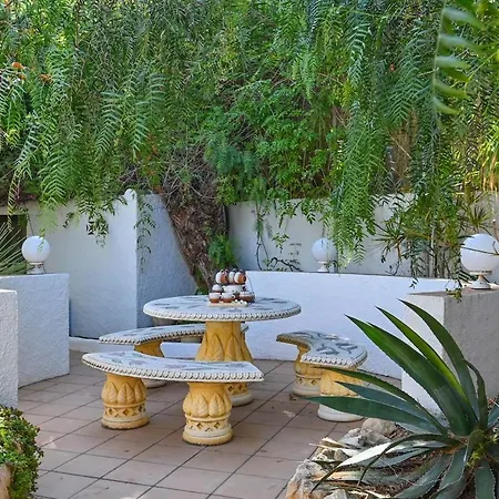 Casa vacanze Casa Lavina With Heated Pool *